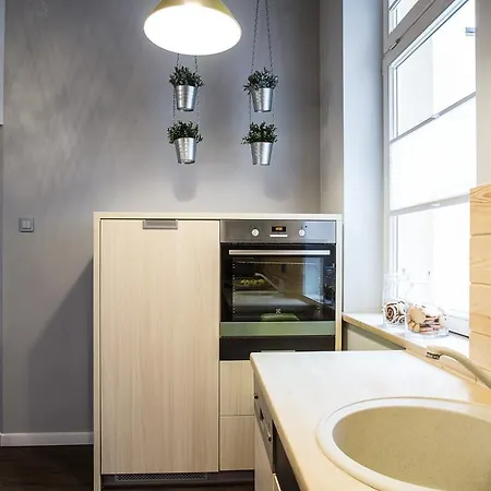 Apartament Lena *